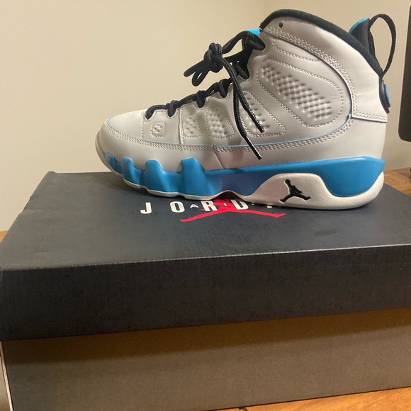 Jordan 9 - Picture 3 of 10